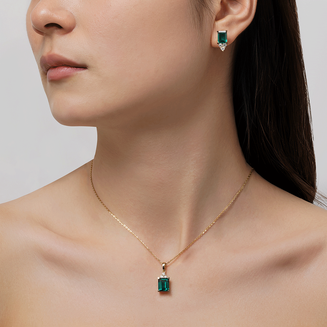 4 CT Emerald Cut Emerald Pendant with Trio Moissanite Diamonds - Elegant Jewelry for Weddings, Anniversaries & Special Occasions