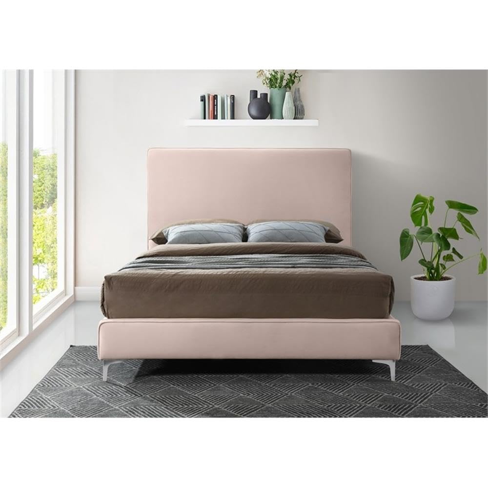 Modern Velvet Upholstered Bed with Gold/Chrome Headboard - Meridian Furniture Geri Collection Full Size Pink Bed for Luxurious Bedroom Decor | Contemporary Bedroom Furniture for Master & Guest Rooms