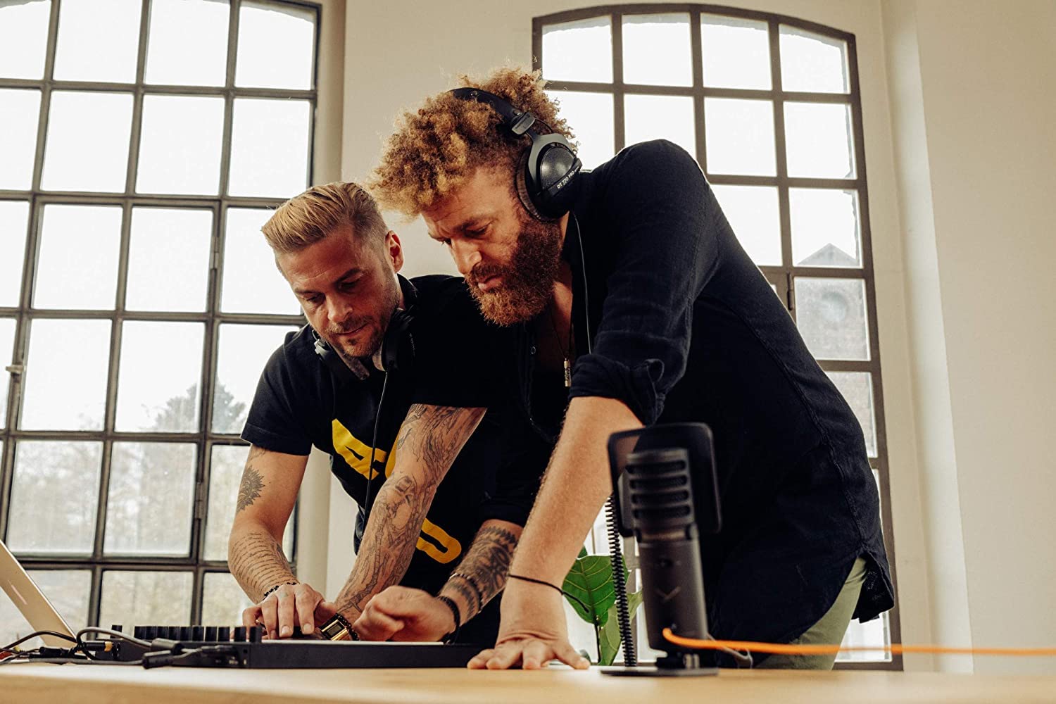 beyerdynamic DT 770 Pro 32 Ohm Closed-Back Studio Headphones Bundle with Case, Splitter & Accessories - Perfect for Recording, Mixing & Home Studio Use