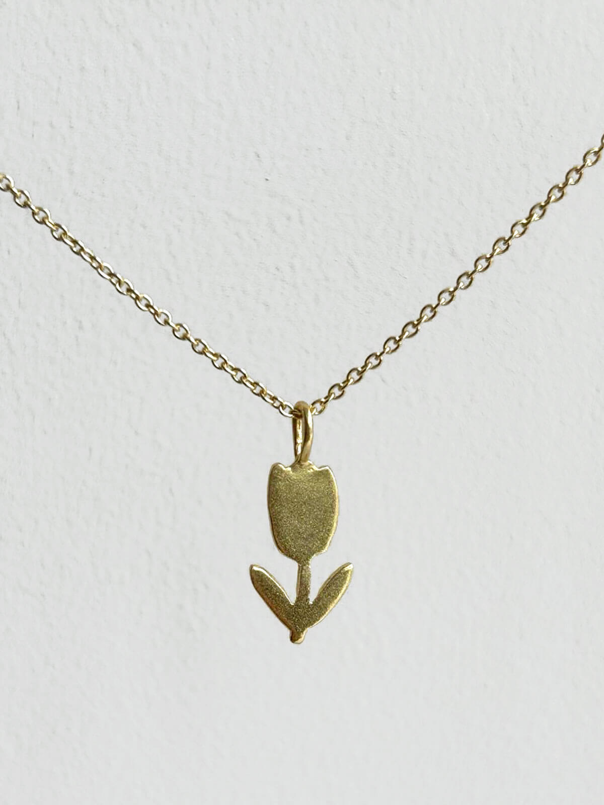 Elegant 14K Gold Tulip Pendant Necklace for Women - Perfect Gift for Birthday, Anniversary & Valentine's Day
