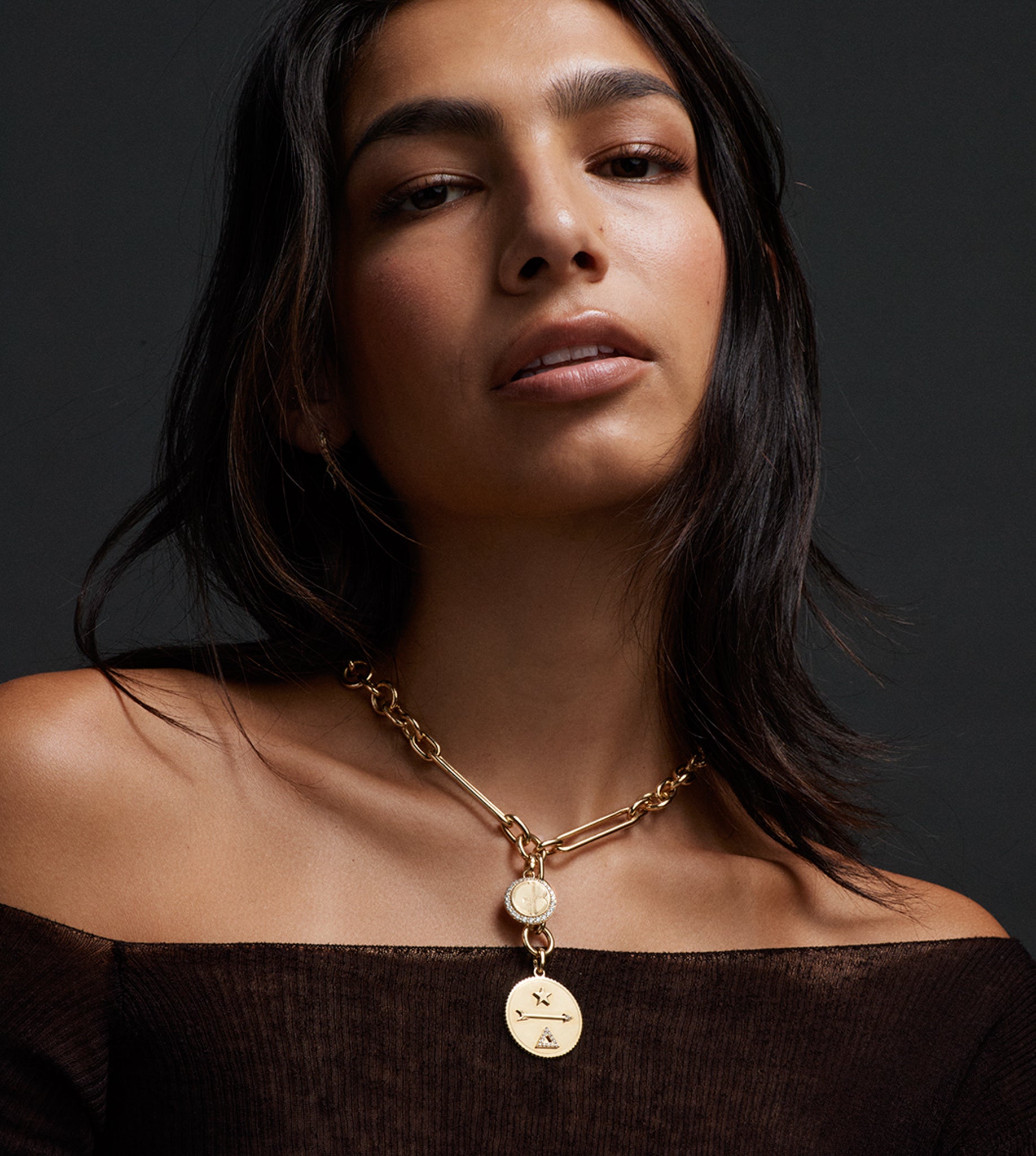Pave Diamond Engravable Medallion Necklace with Annex Link Chain - Elegant Personalized Jewelry Gift for Women, Perfect for Anniversaries, Weddings & Special Occasions
