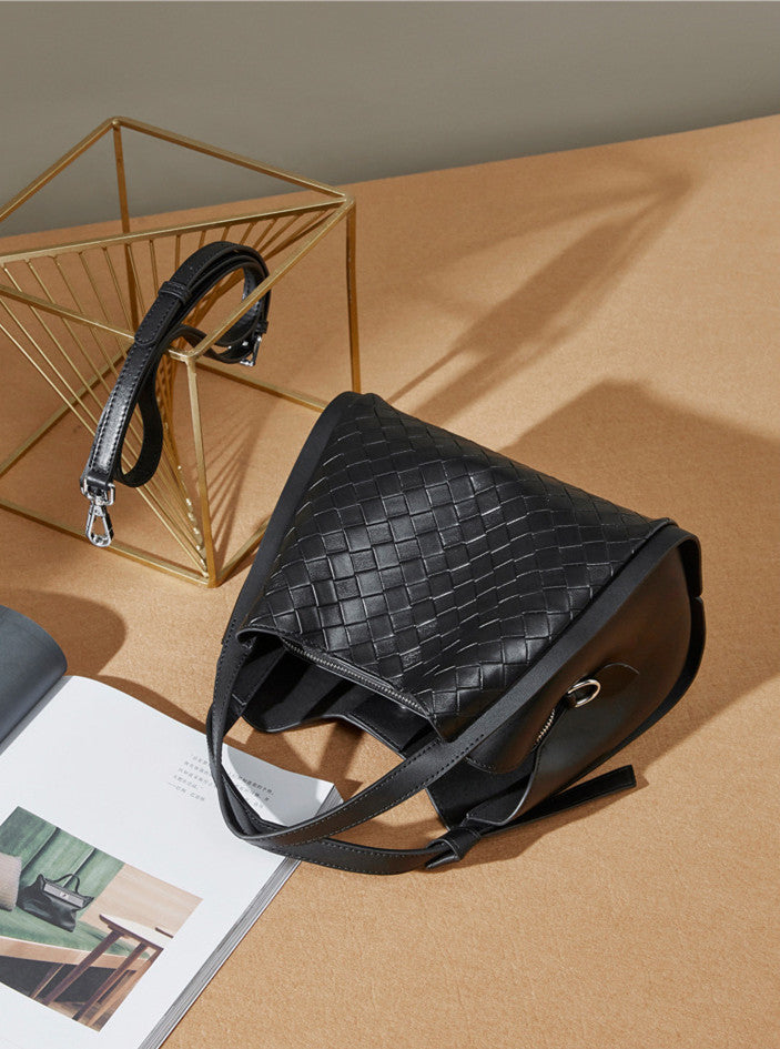 Stylish Woven Handbag with Adjustable & Detachable Straps - Perfect for Work, Travel & Everyday Use