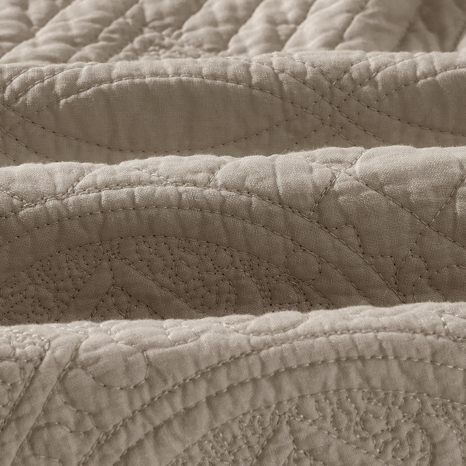 Luxury Calla Angel Sage Garden 100% Pure Cotton Matelasse Quilt Queen Size in Coffee Brown - Perfect for Bedroom Decor, Guest Room & Cozy Home Styling