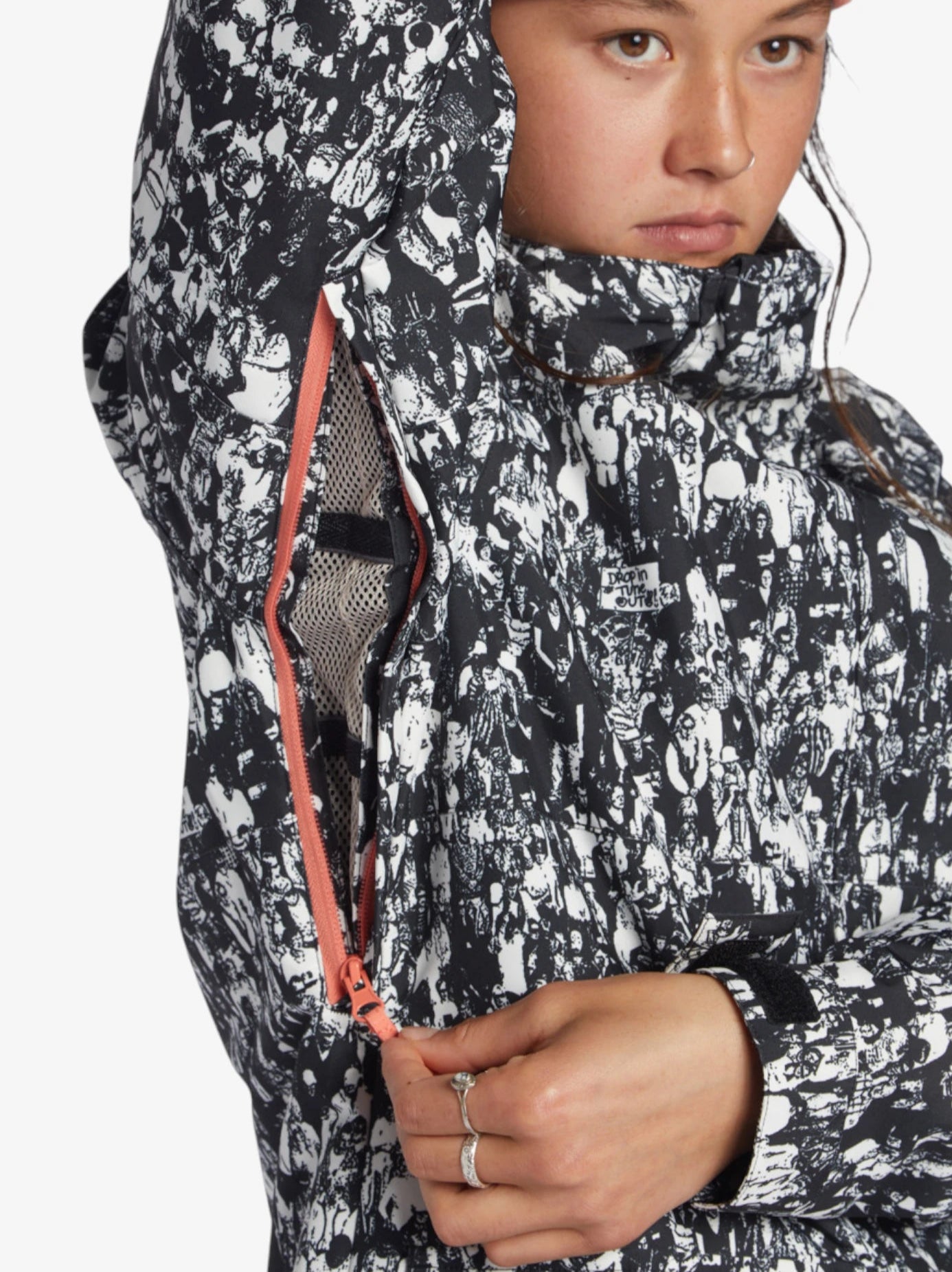DC Women's Snow Cruiser Jacket - Black & White Print - Waterproof Winter Coat for Skiing, Snowboarding & Outdoor Adventures