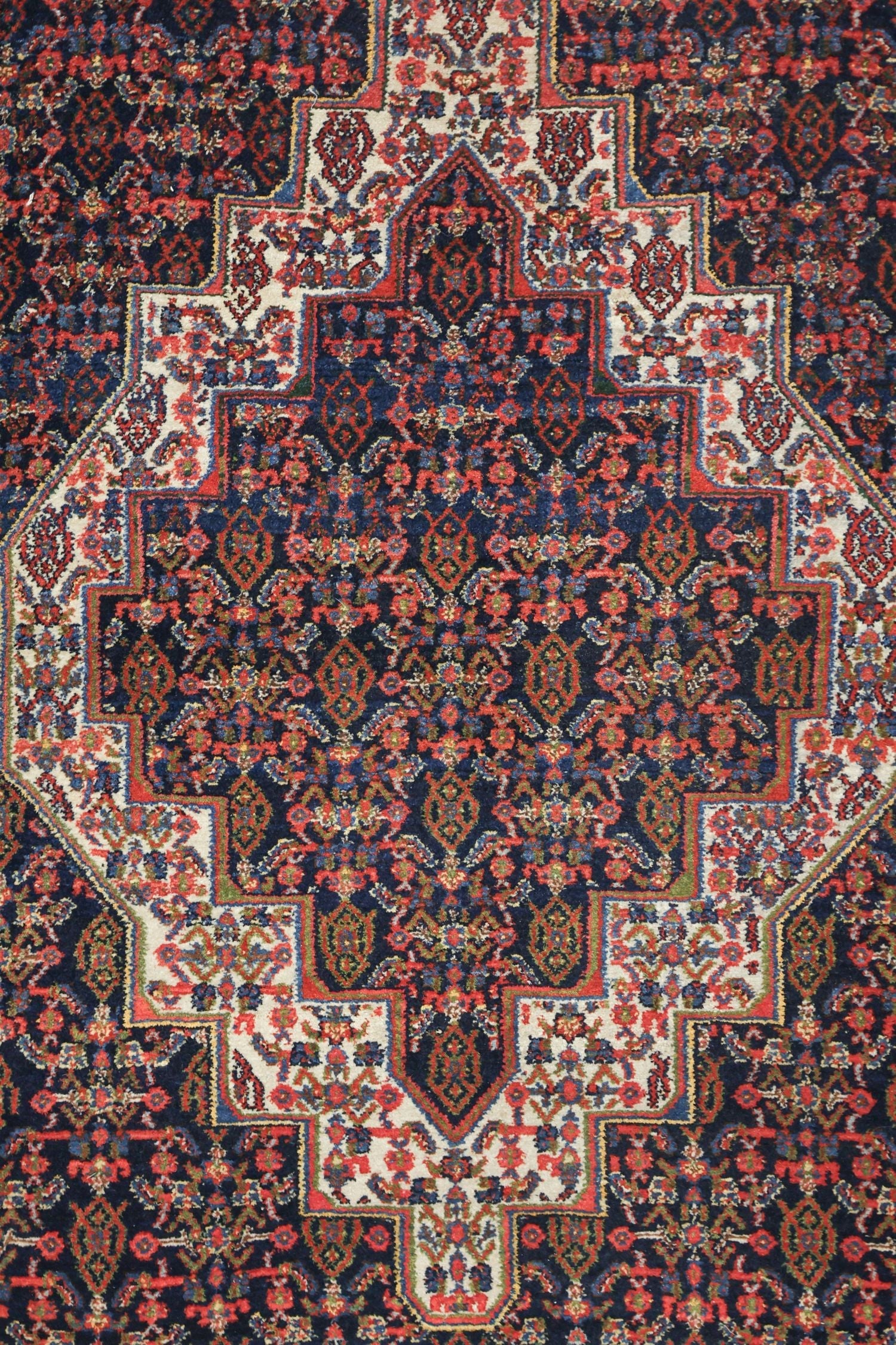 Antique Senneh Handwoven Traditional Persian Rug - J76411 - Perfect for Living Room, Bedroom & Home Decor