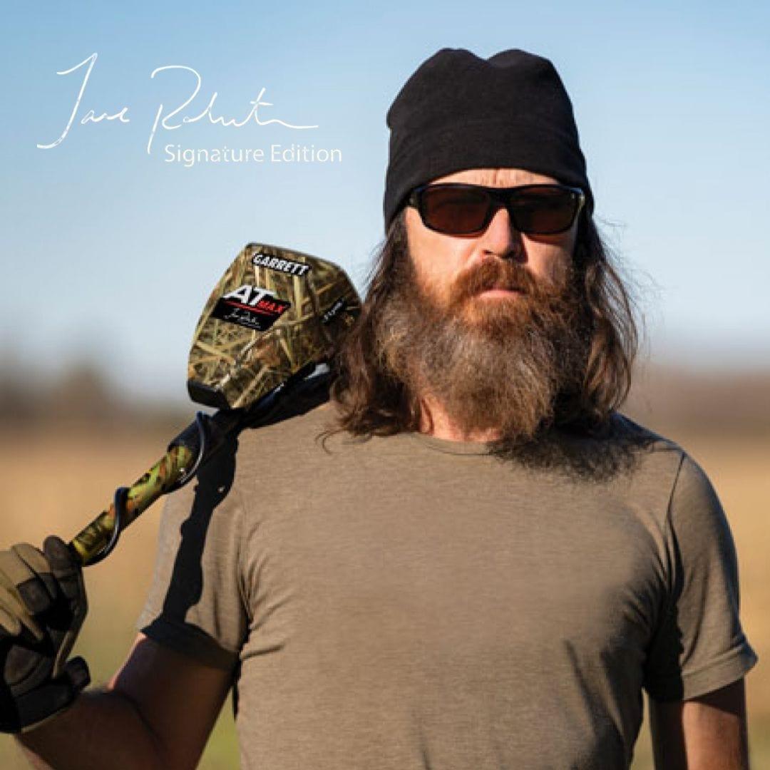 Garrett ACE APEX Metal Detector - Jase Robertson Signature Edition | Professional Metal Detecting for Treasure Hunting, Beach & Coin Shooting | Waterproof & Wireless Headphones Included