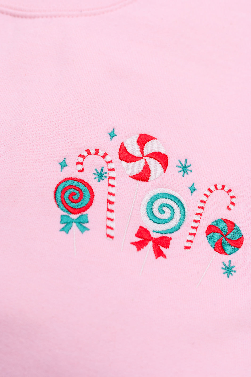 Christmas Candy Embroidered Sweatshirt - Festive Holiday Sweater for Women & Men | Cozy Winter Pullover with Sweet Design | Perfect for Xmas Parties, Family Gatherings & Gift Giving