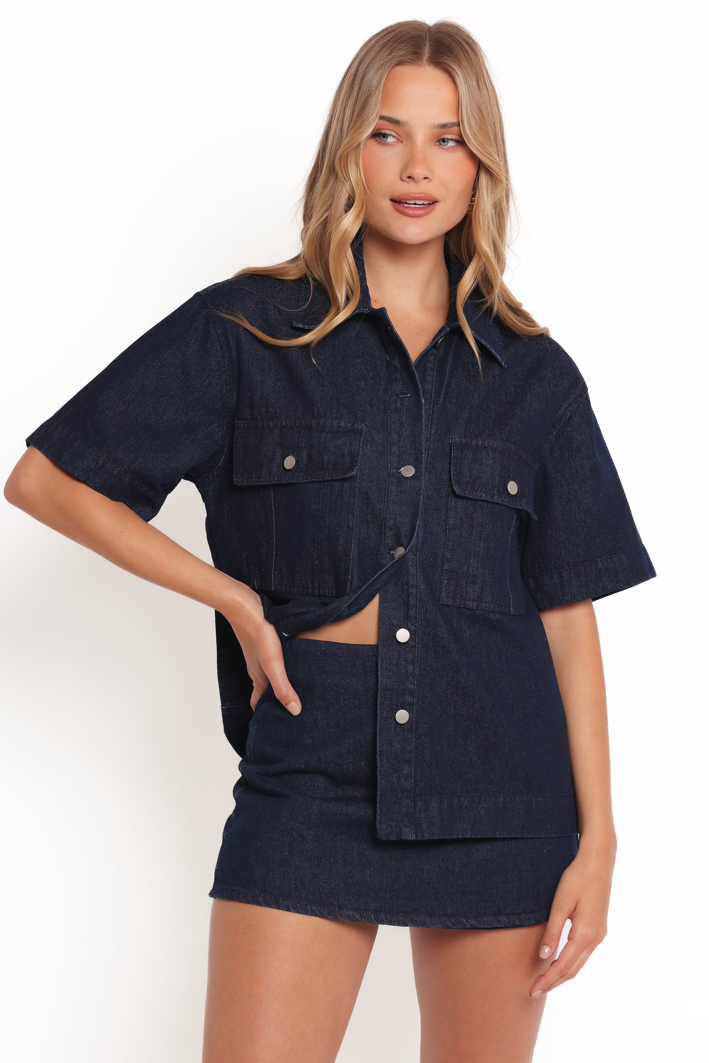 Della Raw Denim Shirt for Men & Women | Premium Quality 100% Cotton Denim Shirt | Casual Wear, Layering & Outdoor Activities