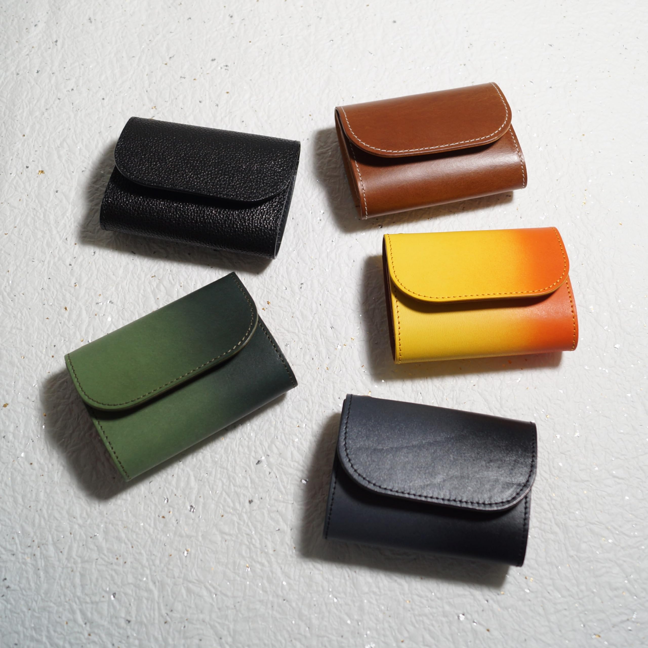 Japanese Traditional Genuine Leather Gradient Dye Slim Wallet - Minimalist Card Holder & Coin Purse for Men & Women | Handmade in Kyoto, Japan (Black) | Perfect for Everyday Carry, Travel & Gift Giving