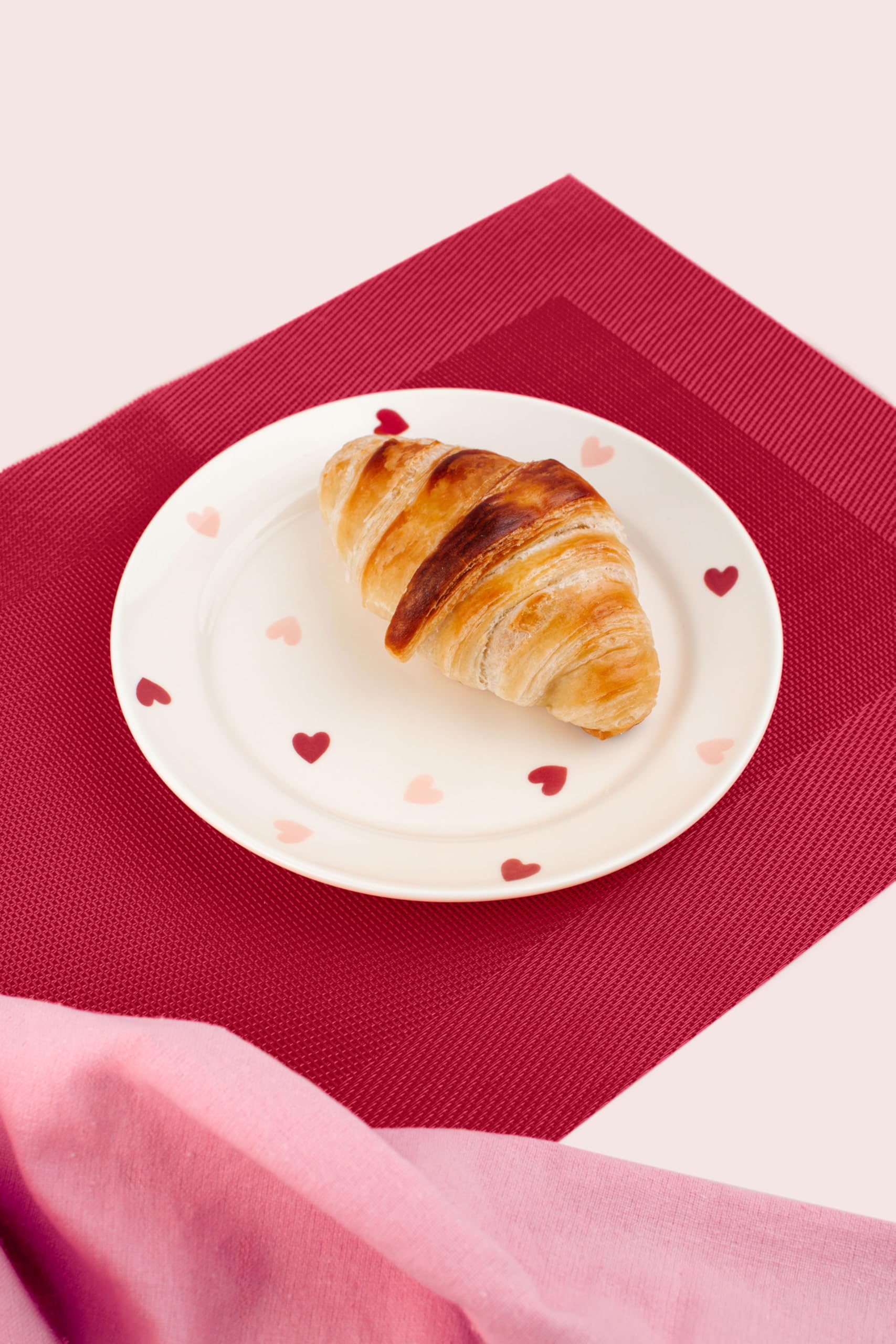 LT LOVE’S EMBRACE - Set of 2 Heart-Shaped Ceramic Plates 8