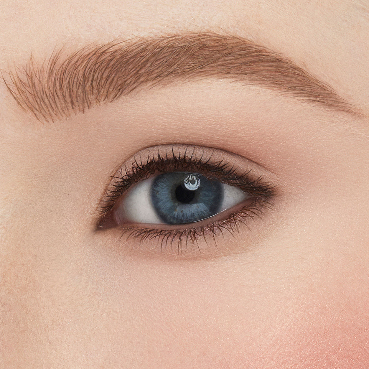 Nars Brow Perfector - Eyebrow Pencil & Gel for Perfectly Shaped Brows | Waterproof & Long-Lasting | Ideal for Daily Makeup & Professional Looks