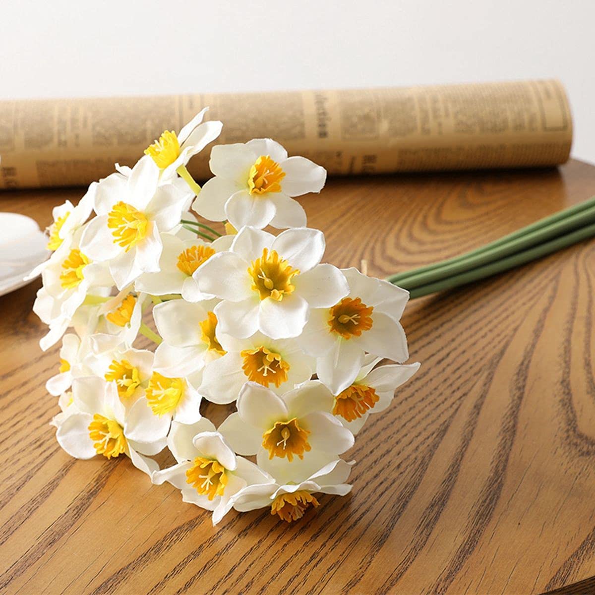 Artificial Daffodil Fake Narcissus Flowers - 12 Pack White Realistic Silk Flowers for Home Decor, Wedding Centerpieces, Window Display & Spring Table Arrangements - Perfect for Living Room, Office & Party Decorations