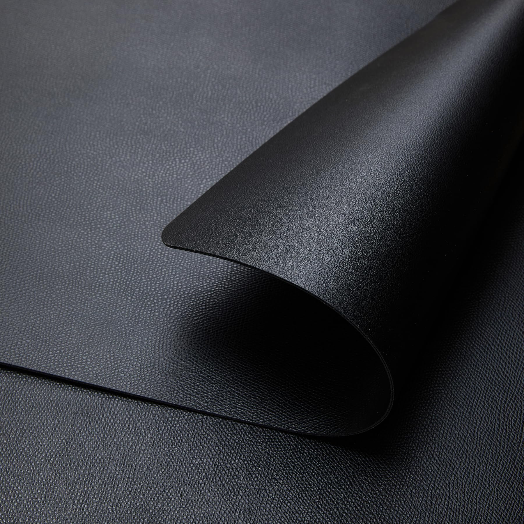 DOLOPL Set of 6 Black Waterproof Faux Leather Placemats - Heat Resistant Table Mats for Kitchen & Dining Room Decor - Wipeable Indoor Outdoor Table Mats for Daily Use, Parties & Picnics