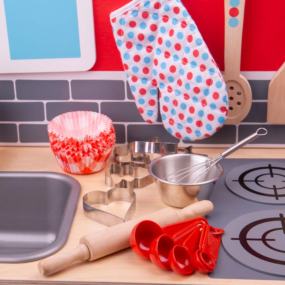 Bigjigs Toys Young Chefs Baking Set for Kids - Pretend Play Kitchen Accessories, Wooden Cake & Cookie Baking Toys | Perfect for Role Play, Birthday Gifts & Early Learning Activities