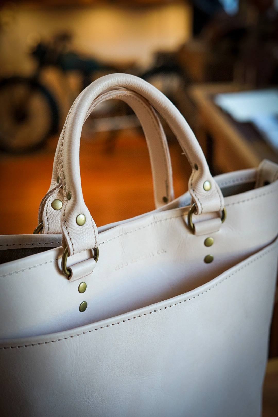 Premium Genuine Leather Handbag for Women - Natural Vegetable Tanned Crossbody Purse - Perfect for Work, Travel & Everyday Use
