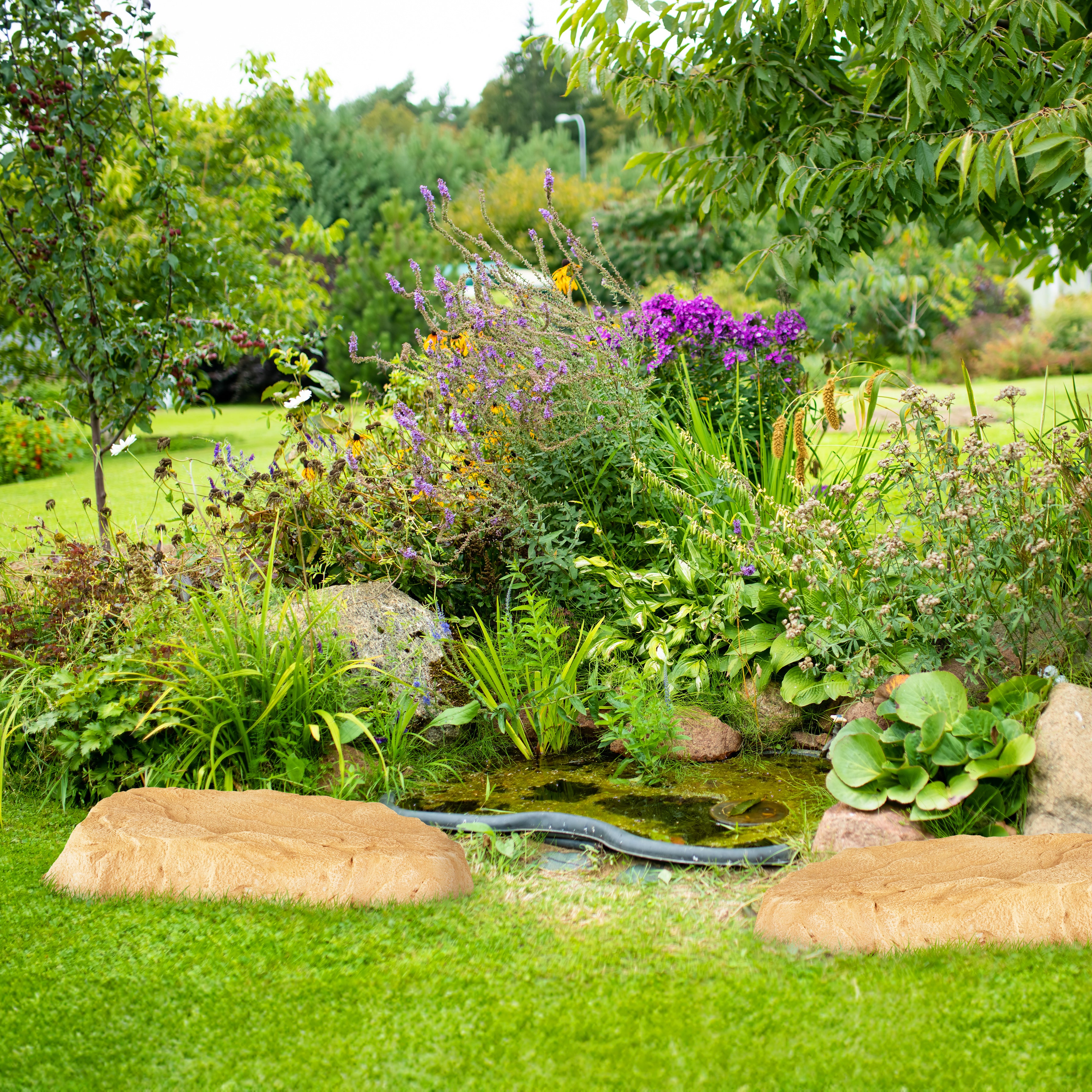 Sunnydaze Flat Artificial Landscape Rock Cover with Stakes - Durable Outdoor Decorative Rock Mat for Garden, Yard & Pool Areas - Perfect for Landscaping, Hiding Wires & Enhancing Aesthetics