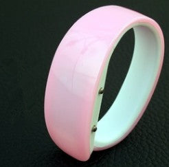 Wholesale LED Dolphin Sports Watch for Men & Women - Fashionable Korean Trendy Bracelet Watch for Students - Perfect for Gym, Running & Daily Wear
