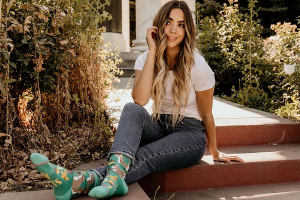 Aw Nuts Socks - Fun Woven Pear Design Casual Crew Socks for Men & Women - Perfect for Gifts, Office Wear, and Everyday Comfort