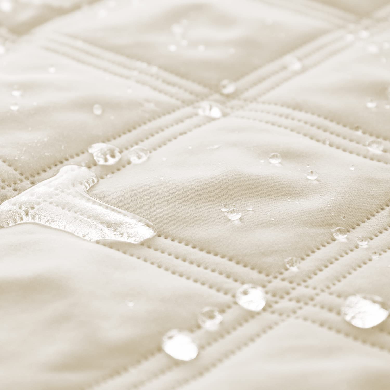 Ameritex Waterproof Dog Bed Cover - Non-Slip Pet Blanket for Furniture, Couch & Sofa Protector - Perfect for Indoor Use, Travel & Car Rides