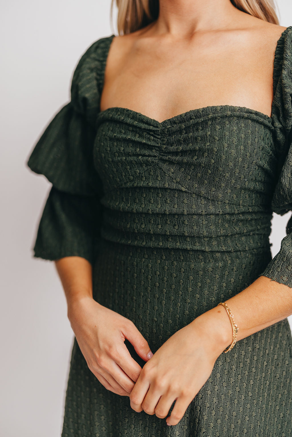 Corrine Women's Maxi Dress with Pockets - Flowy Long Summer Dress in Hunter Green for Beach, Vacation & Casual Wear