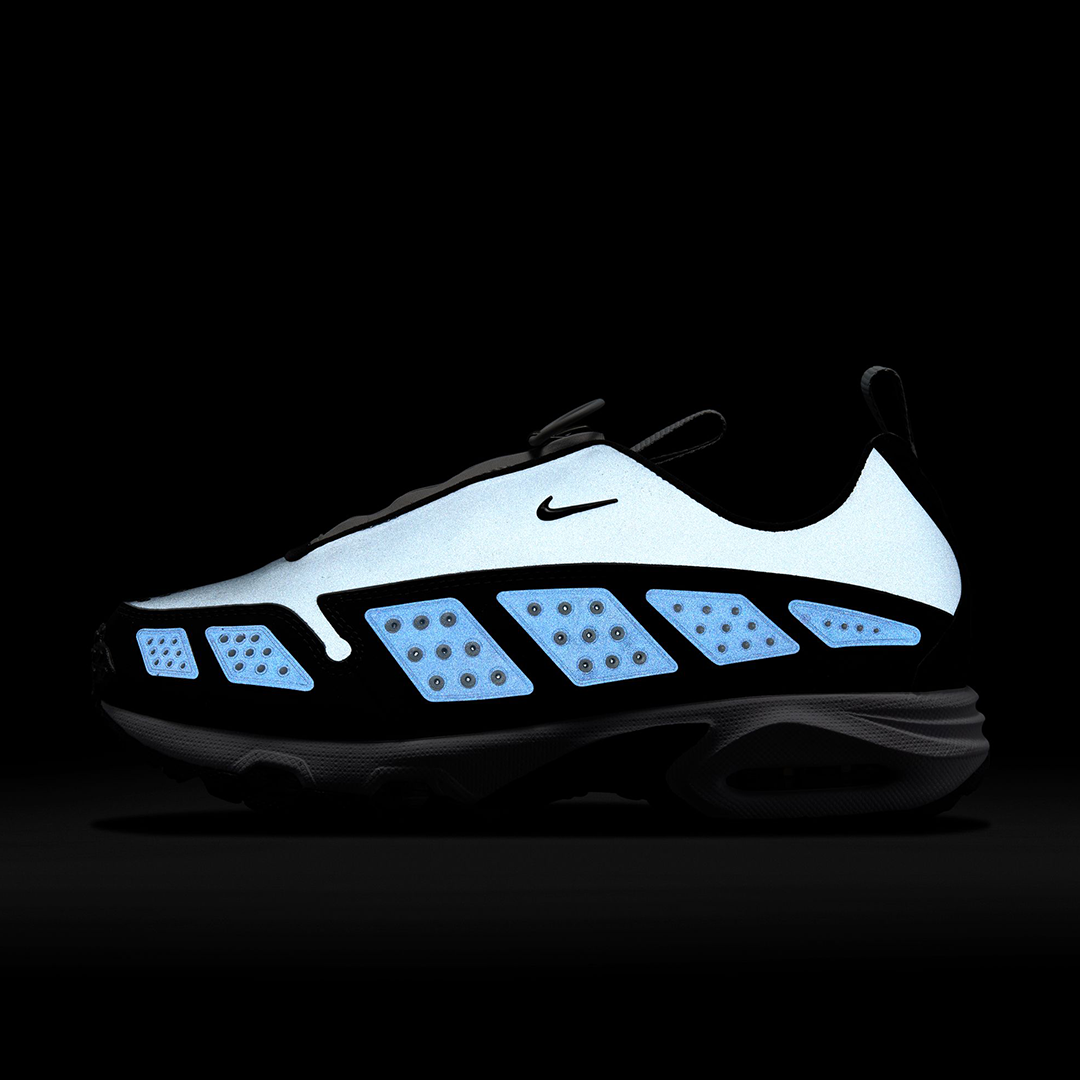 Nike Women's Air Max Sunder Reflective Running Shoes - Silver Reflective Design for Jogging, Gym & Casual Wear