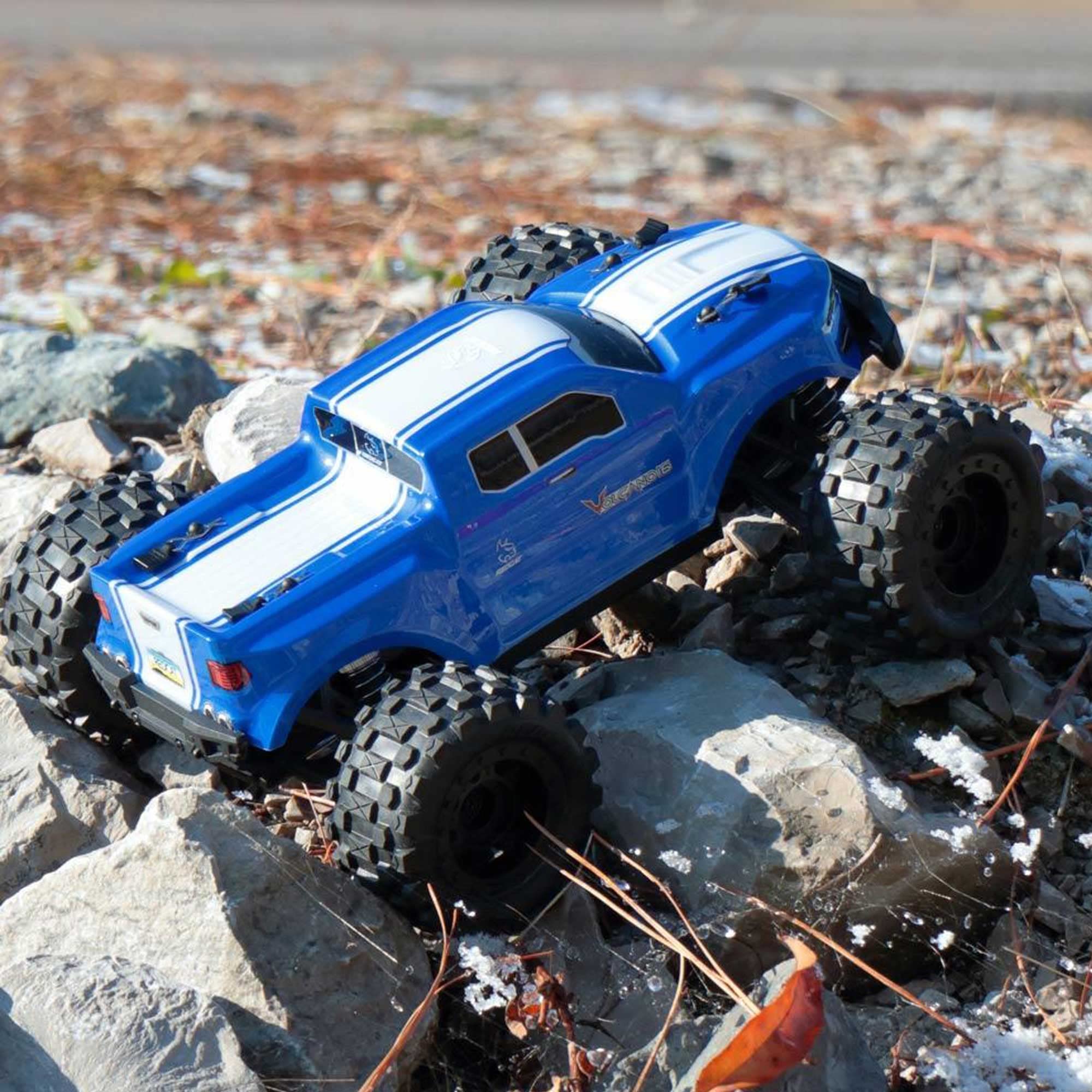Redcat Racing Volcano-16 1/16 Scale 4WD Electric Monster Truck - Blue RC Car for Kids & Adults - Perfect for Off-Road Racing, Backyard Bashing & Stunt Driving