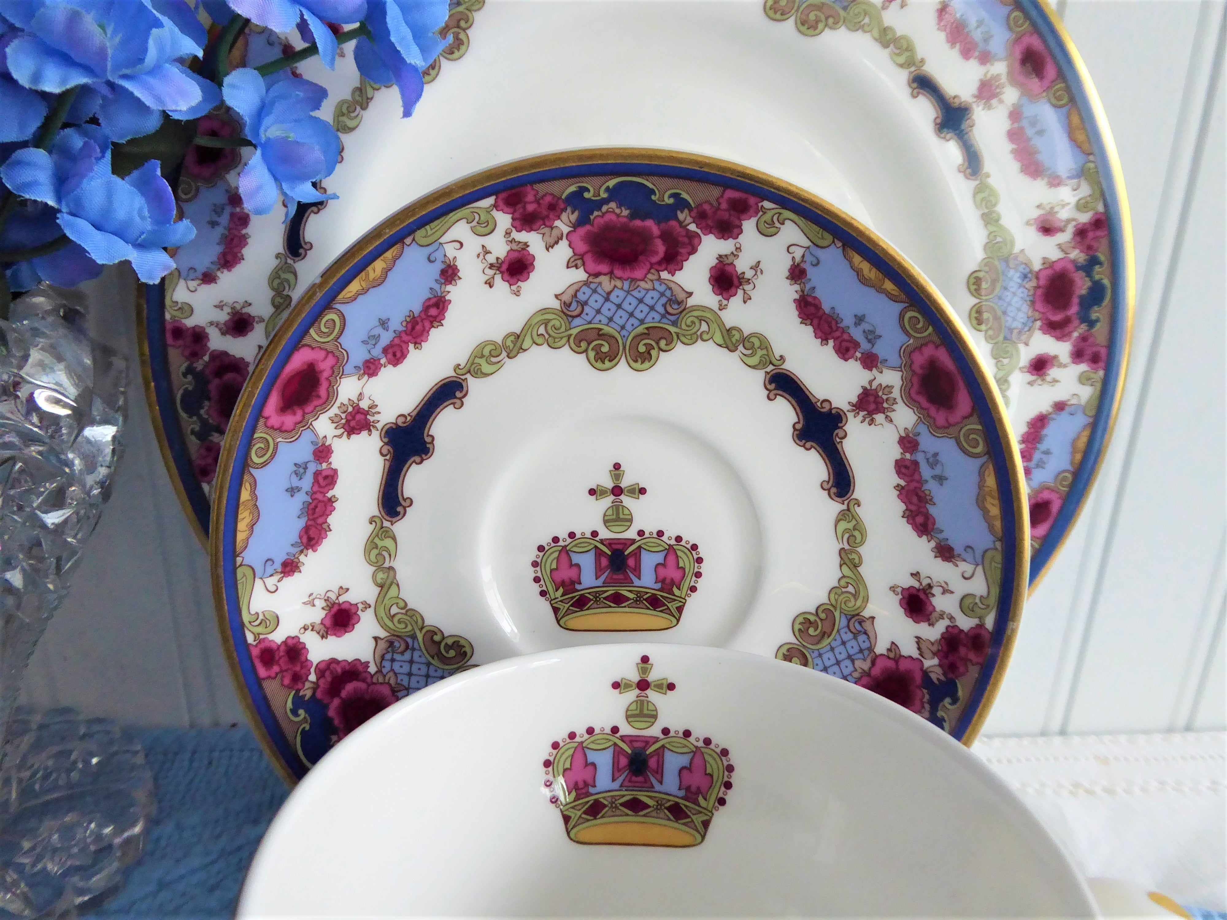 Vintage Fairmont Empress Teacup Trio Set - Royal Doulton Bone China (1970s) - British Royalty Collection - Perfect for Afternoon Tea, Bridal Showers & Victorian-Themed Parties