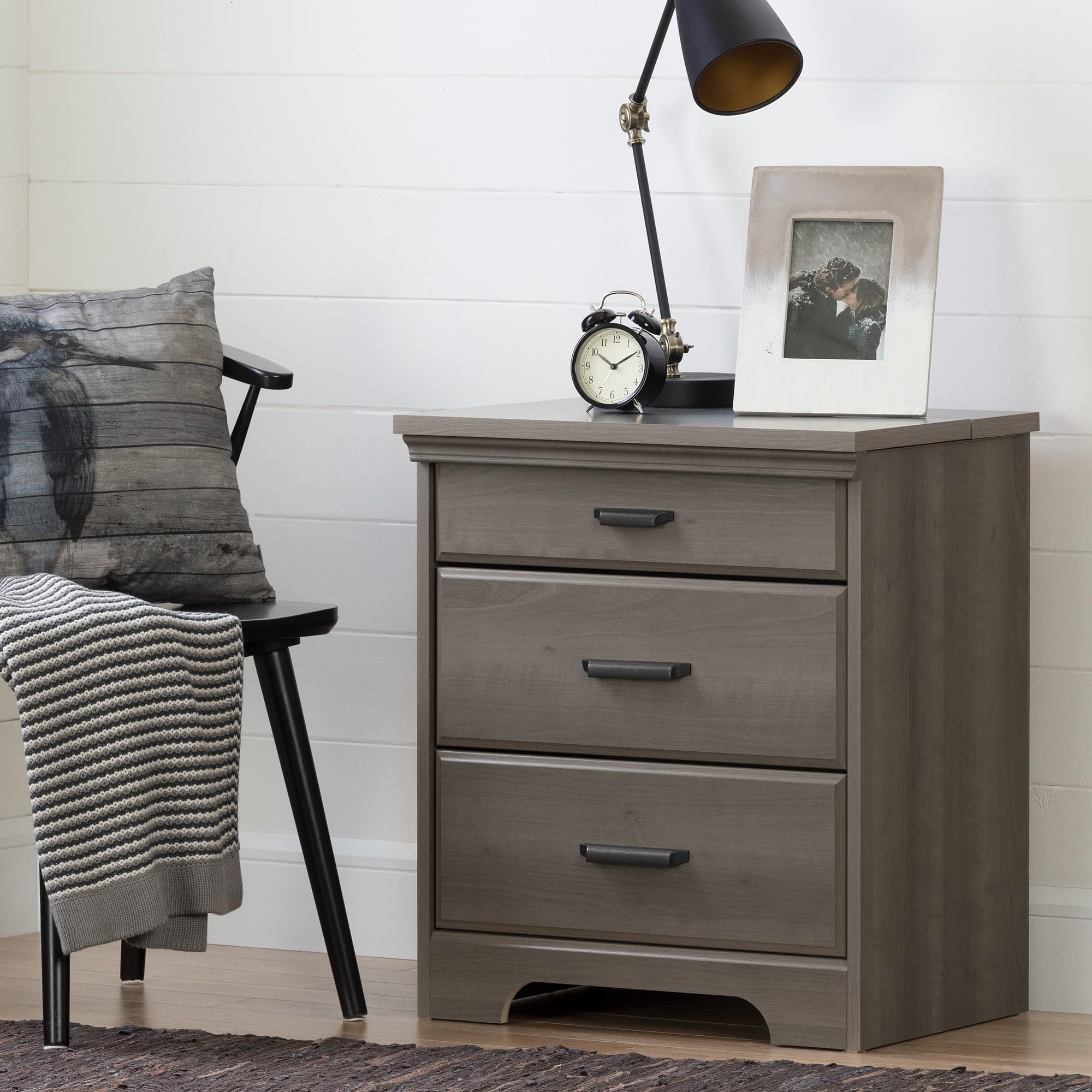 South Shore Versa Nightstand with 2 Drawers & USB Charging Station - Gray Maple Finish, 16.38