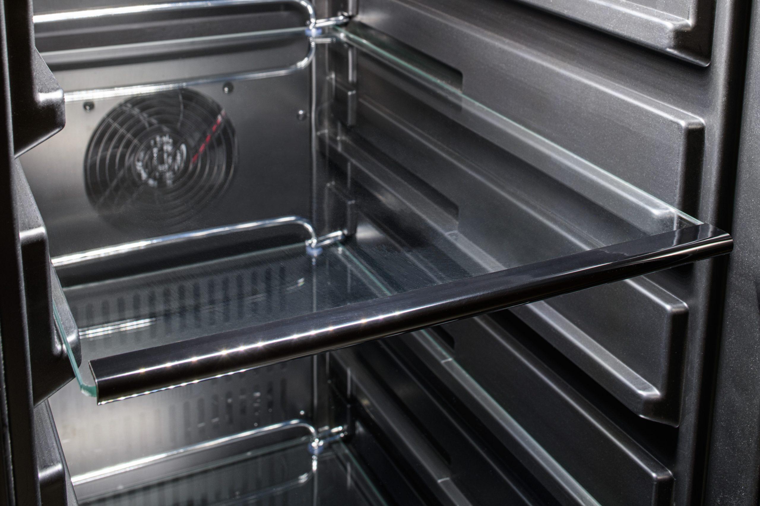 Blaze Grills BLZSSRF15 15-Inch Stainless Steel Outdoor Refrigerator - Perfect for Backyard BBQs, Pool Parties & Outdoor Kitchen Storage