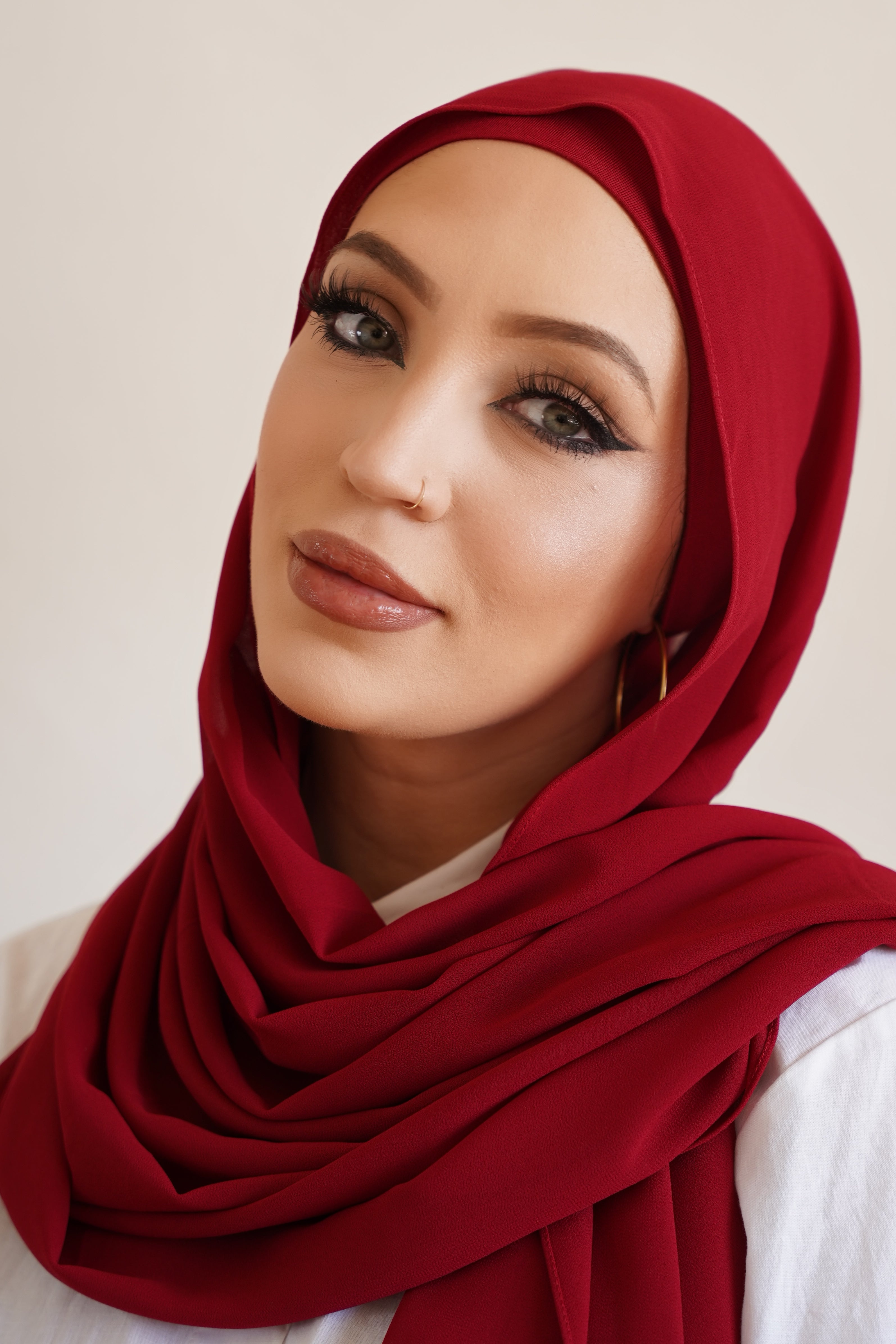 Elegant Chiffon Hijab Set Jamila - Soft & Lightweight Muslim Scarf for Women - Perfect for Daily Wear, Prayer, and Special Occasions