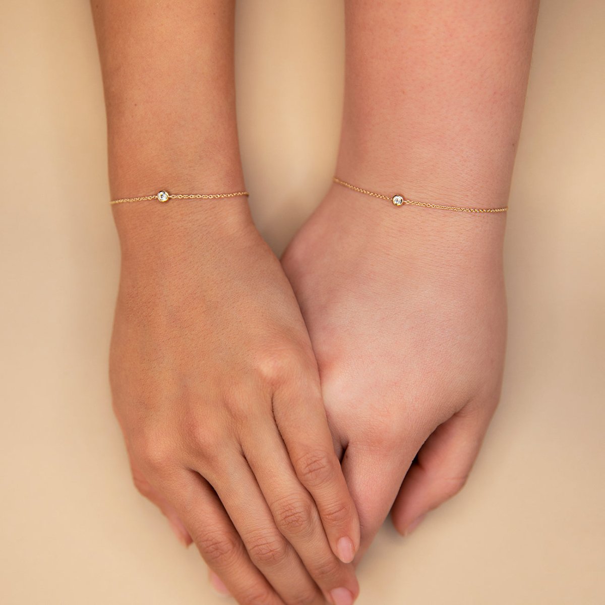 Elegant Tiny Diamond Bezel Bracelet for Women - Dainty Minimalist Gold/Silver Stackable Bangle - Perfect for Everyday Wear, Gift Giving & Special Occasions