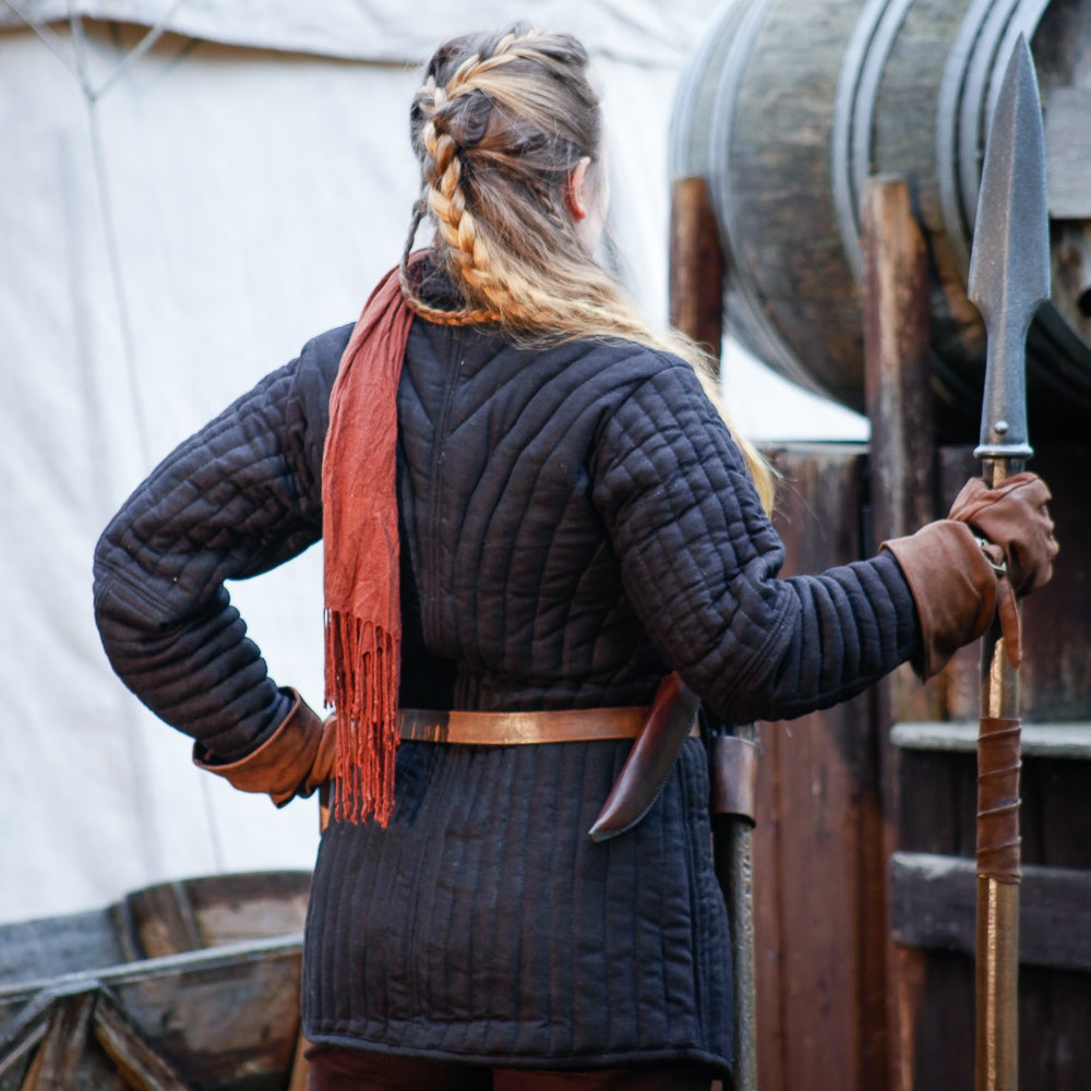 Gambeson Greifenfels Black - Medieval Armor Padding for LARP, Reenactment & Historical Costumes | Durable Protective Wear