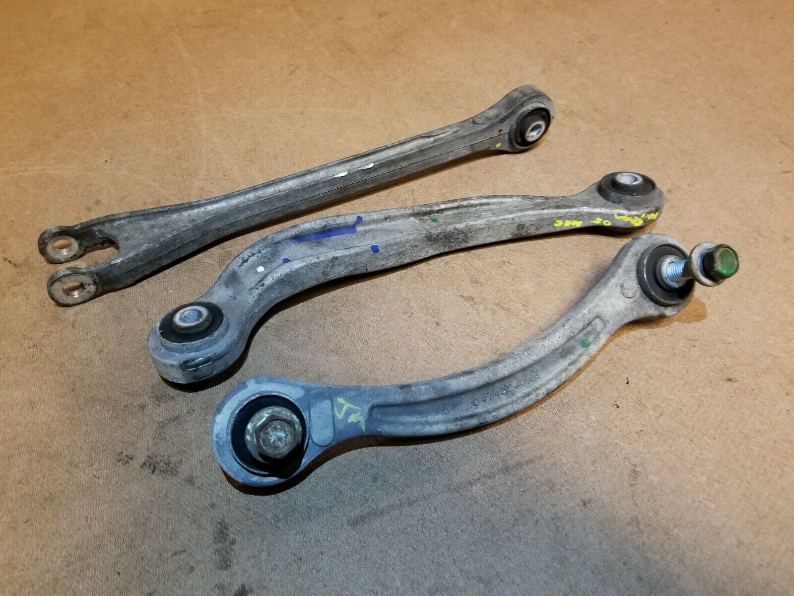 05 06 07 Dodge Magnum Rear Right Passenger Side Control Arm - 3 Piece Set OEM Replacement - Perfect for Suspension Repair & Off-Road Upgrades