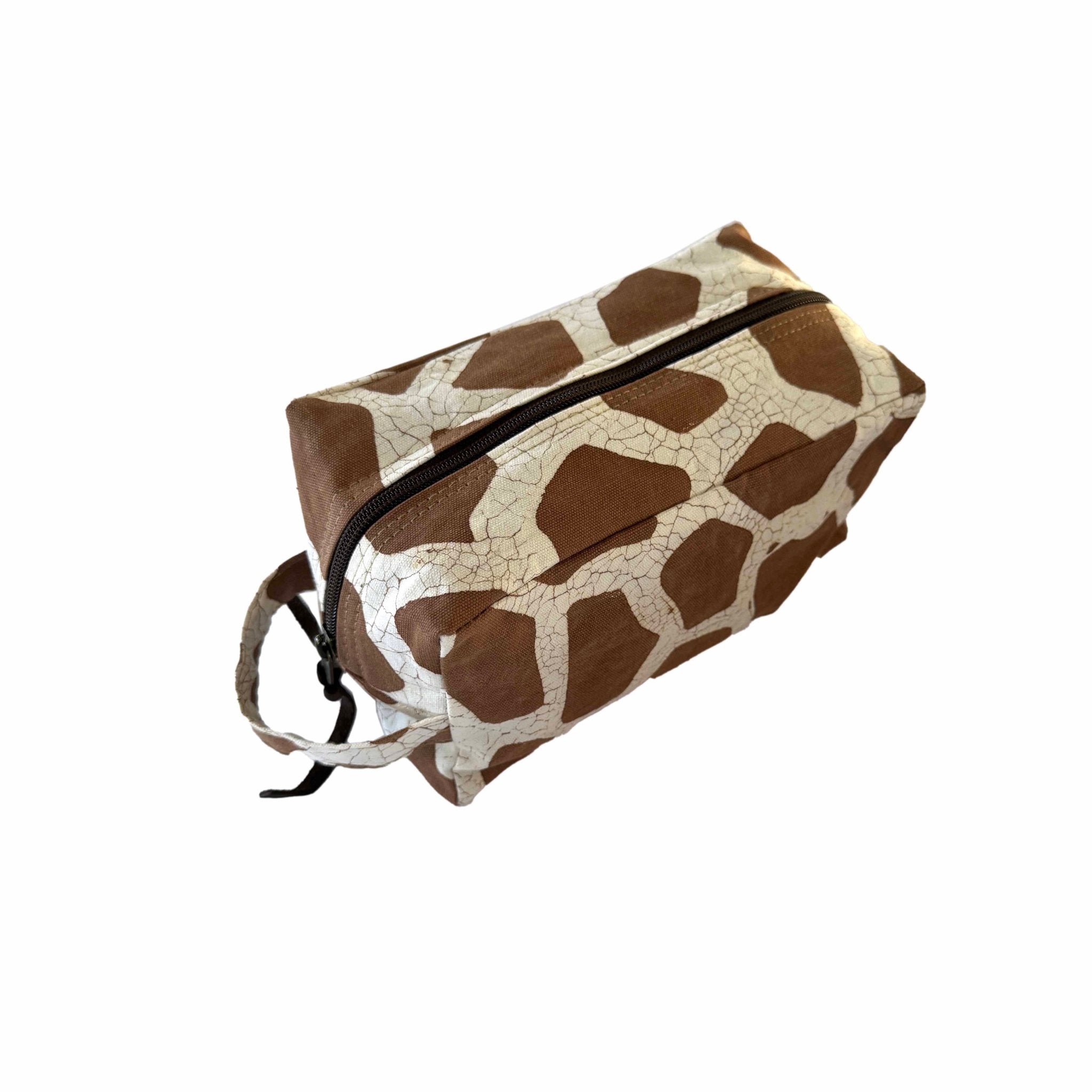 Mkupo Giraffe Print Travel Pouch for Passport, Money & Essentials - Perfect for Vacation, Business Trips & Daily Use
