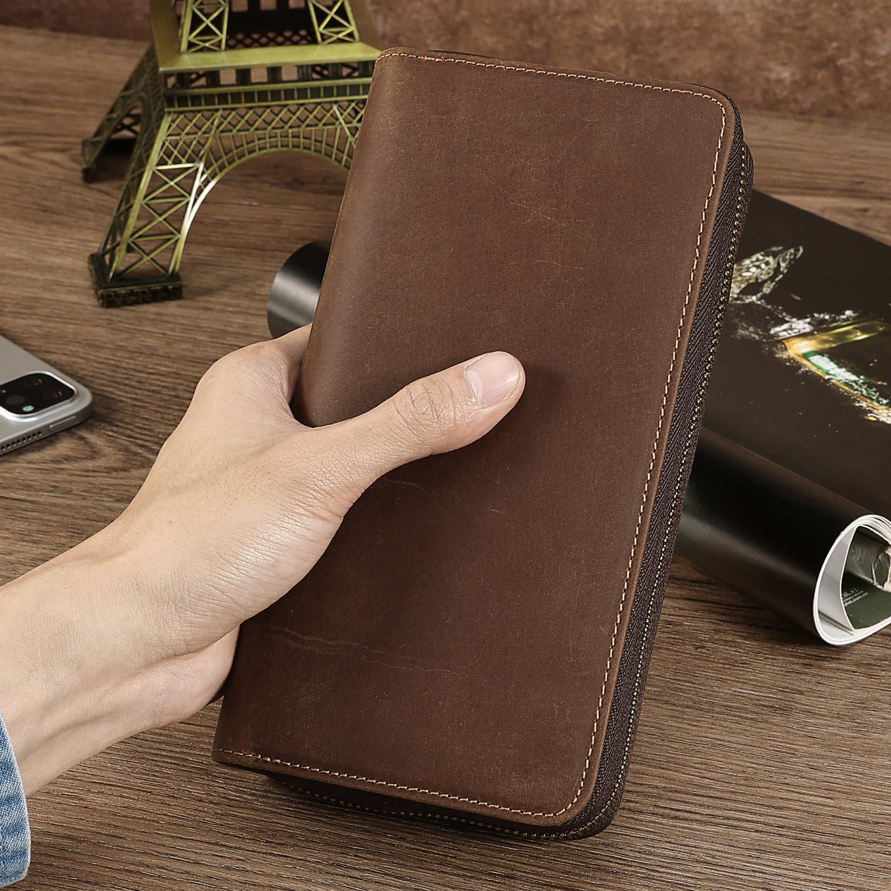 Men's RFID Blocking Slim Wallet - Secure & Compact Leather Card Holder for Credit Cards & Cash - Perfect for Travel, Business & Everyday Use