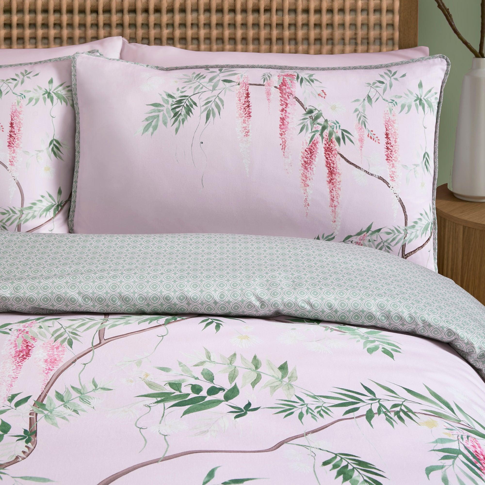 Soiree Enya Duvet Cover Set - Soft Pink Luxury Bedding, Queen Size 3-Piece Set with Pillow Shams - Perfect for Master Bedroom, Guest Room & Cozy Home Decor