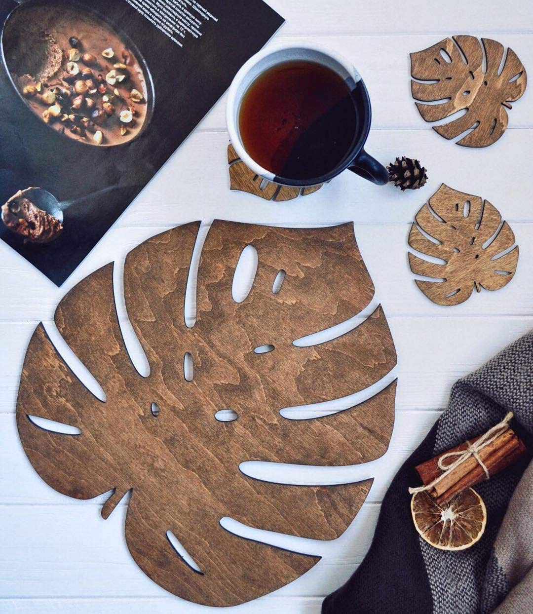 Natural Wooden Placemats for Dining Table - Monstera Leaf Design Table Mats - Perfect for Kitchen, Dining Room, and Outdoor Picnics