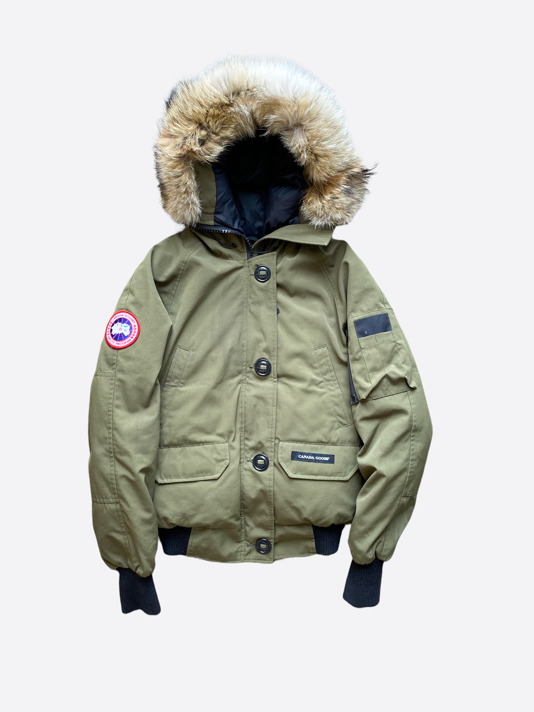 Canada Goose Chilliwack Women's Bomber Jacket - Military Green Winter Coat for Cold Weather, Outdoor Activities & Urban Style