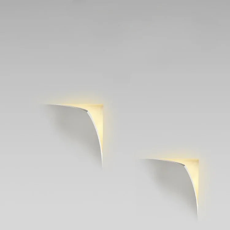 Minimalist Modern Edge Wall Light - Set of 2, LED Wall Sconce for Bedroom, Living Room, Hallway & Staircase Lighting