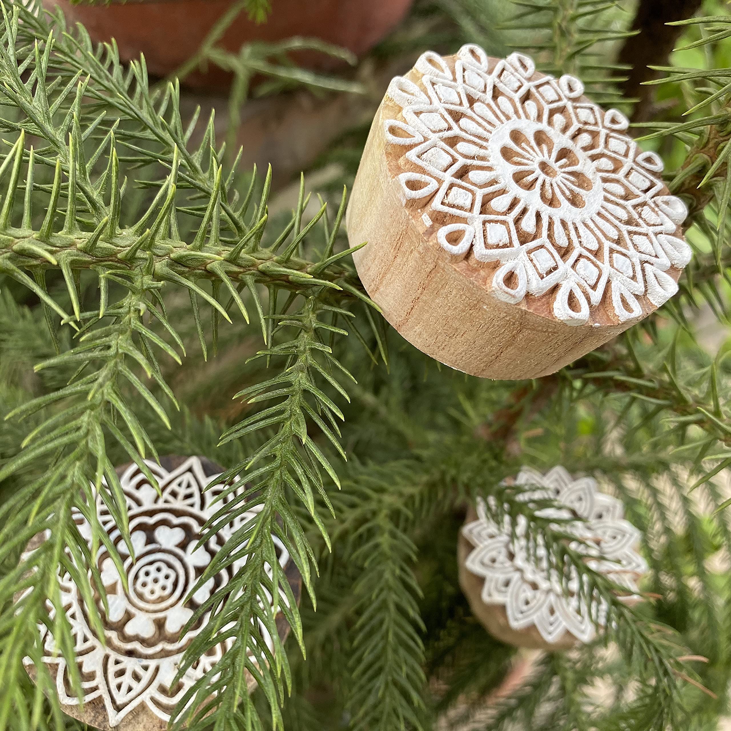 AnNafi® Henna Tattoo Stamps Set - 10 Stylish Border & 5 Traditional Mandala Wooden Mehendi Blocks for DIY Body Art, Handmade Crafts, and Festival Decorations