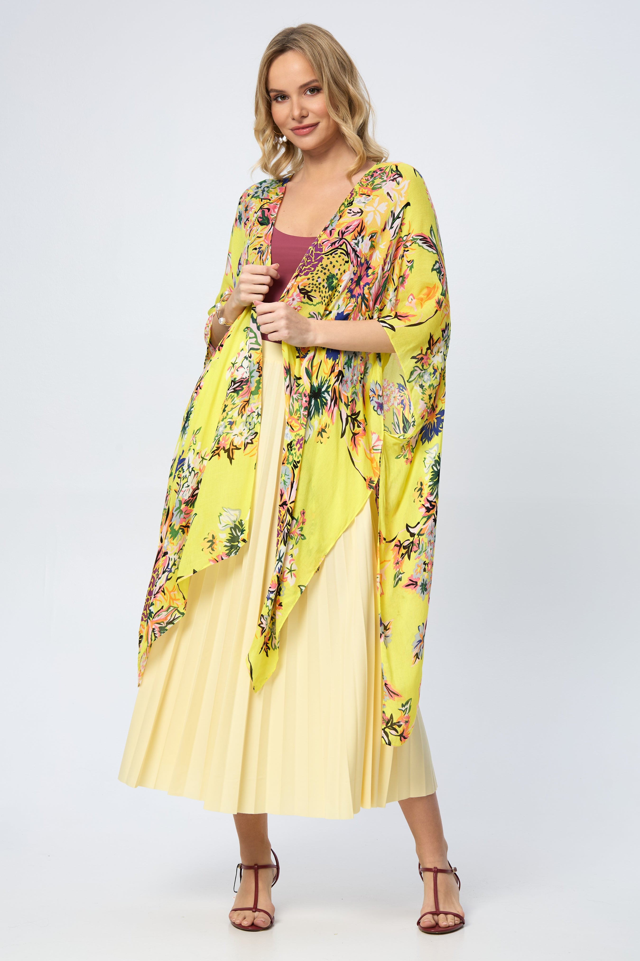 Elegant Floral Kimono Robe - Lightweight & Flowy Women's Cover Up for Beach, Pool, or Lounge Wear
