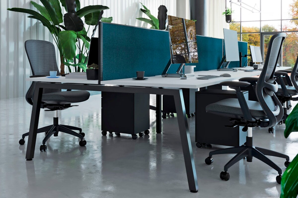 Quadro 6-Person Office Workstation Desk - 1400L x 800W with Cable Management - Perfect for Team Collaboration & Open Office Spaces