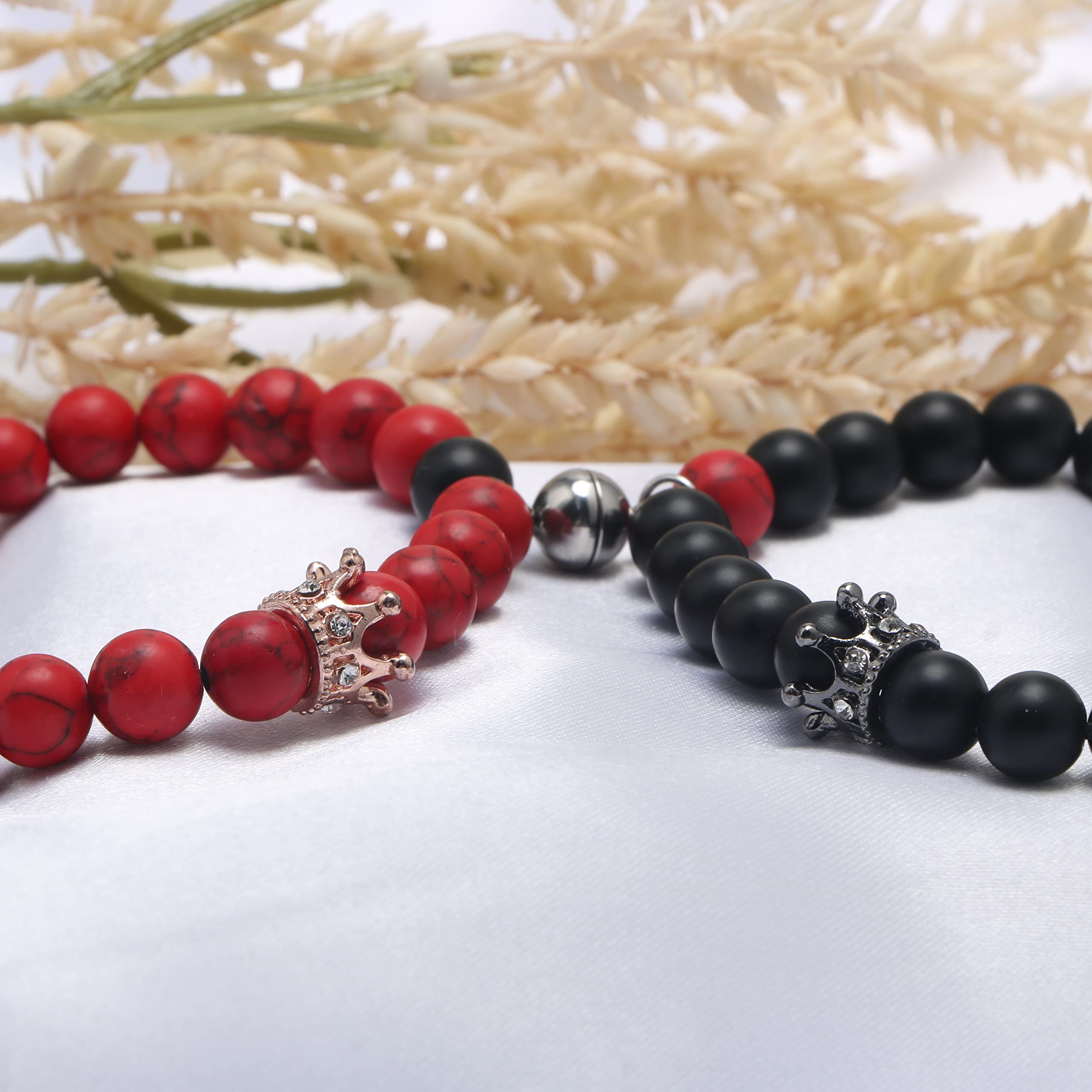 JoycuFF Matching Couple Bracelets for Men & Women - Romantic Connecting Love Bracelet Set - Anniversary, Birthday, Christmas Gifts for Him & Her - Handmade Beaded Jewelry - Perfect for Date Nights, Proposals & Couple Photos