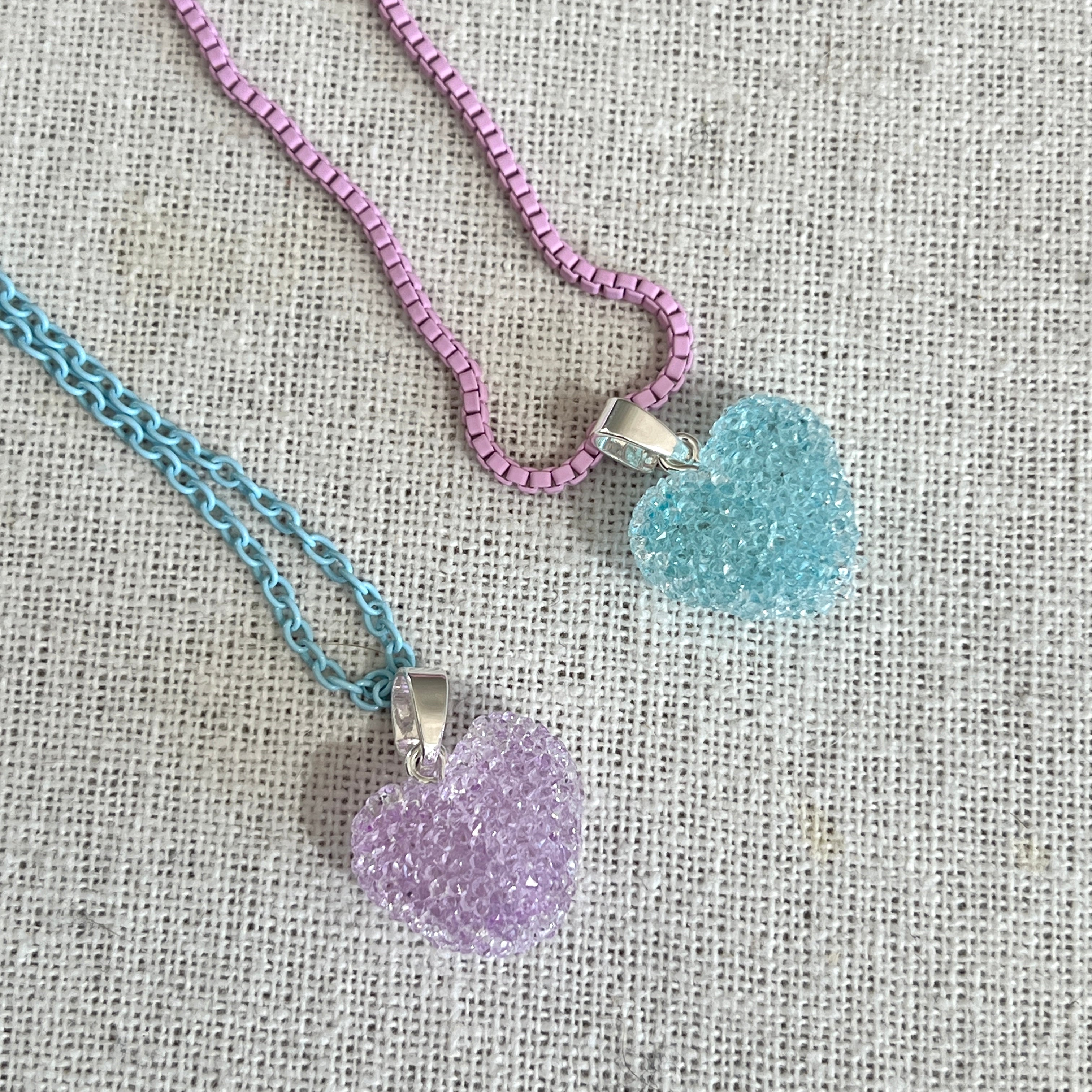Elegant Jelly Heart Pendant Necklace with Silver Connector - Perfect for Valentine's Day Gifts, Anniversary Presents & Romantic Occasions