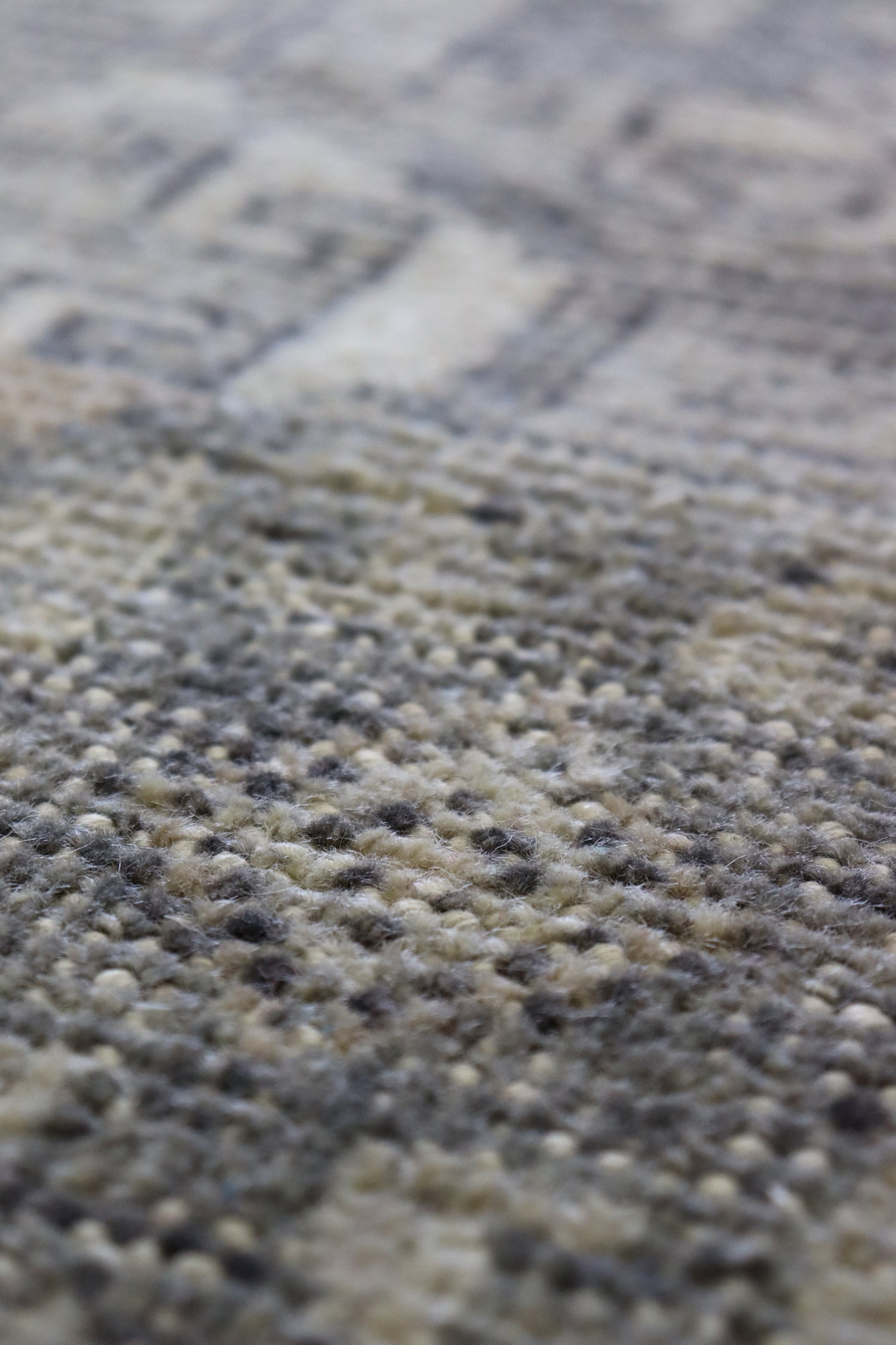 Handwoven Baku Transitional Area Rug J66337 - Perfect for Living Room, Bedroom & Home Decor