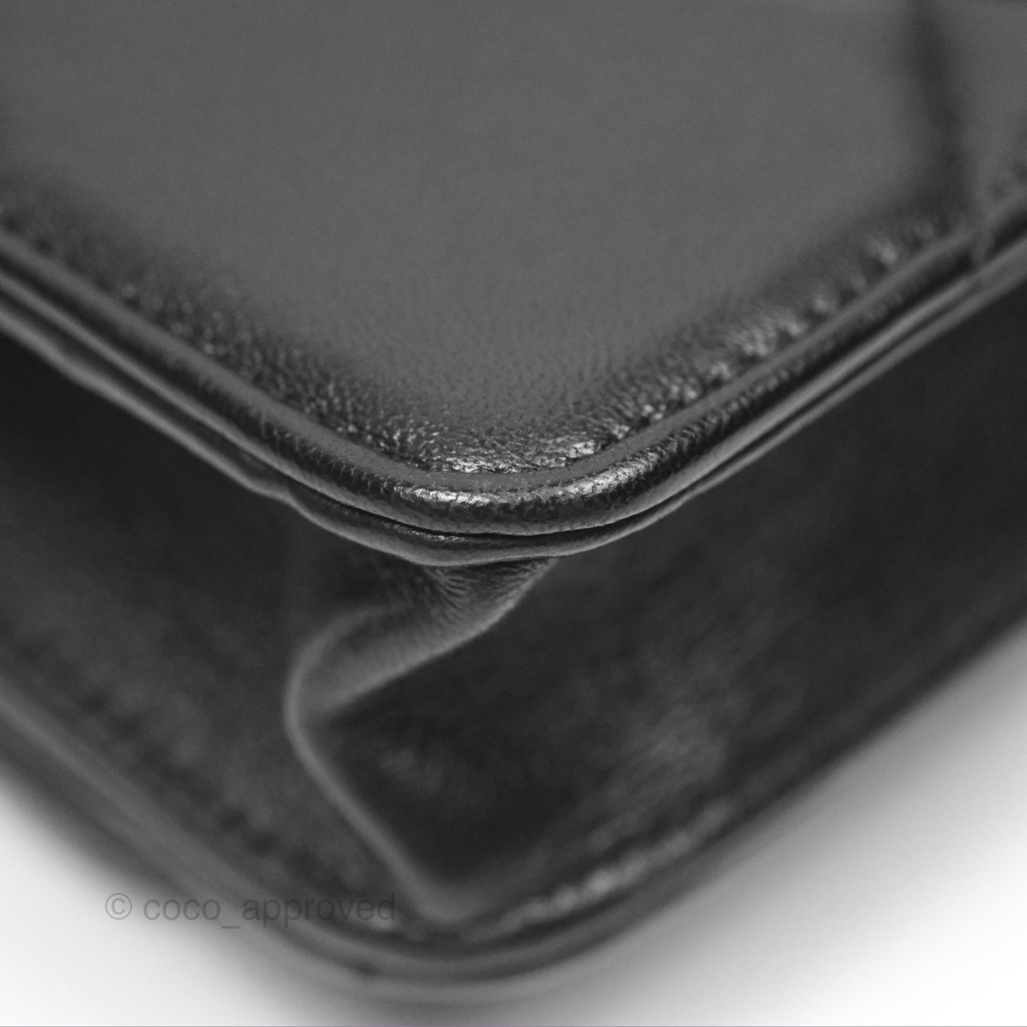 Chanel 19 Wallet on Chain WOC Black Mixed Hardware - Luxury Crossbody Bag for Women, Perfect for Evening Parties & Daily Use