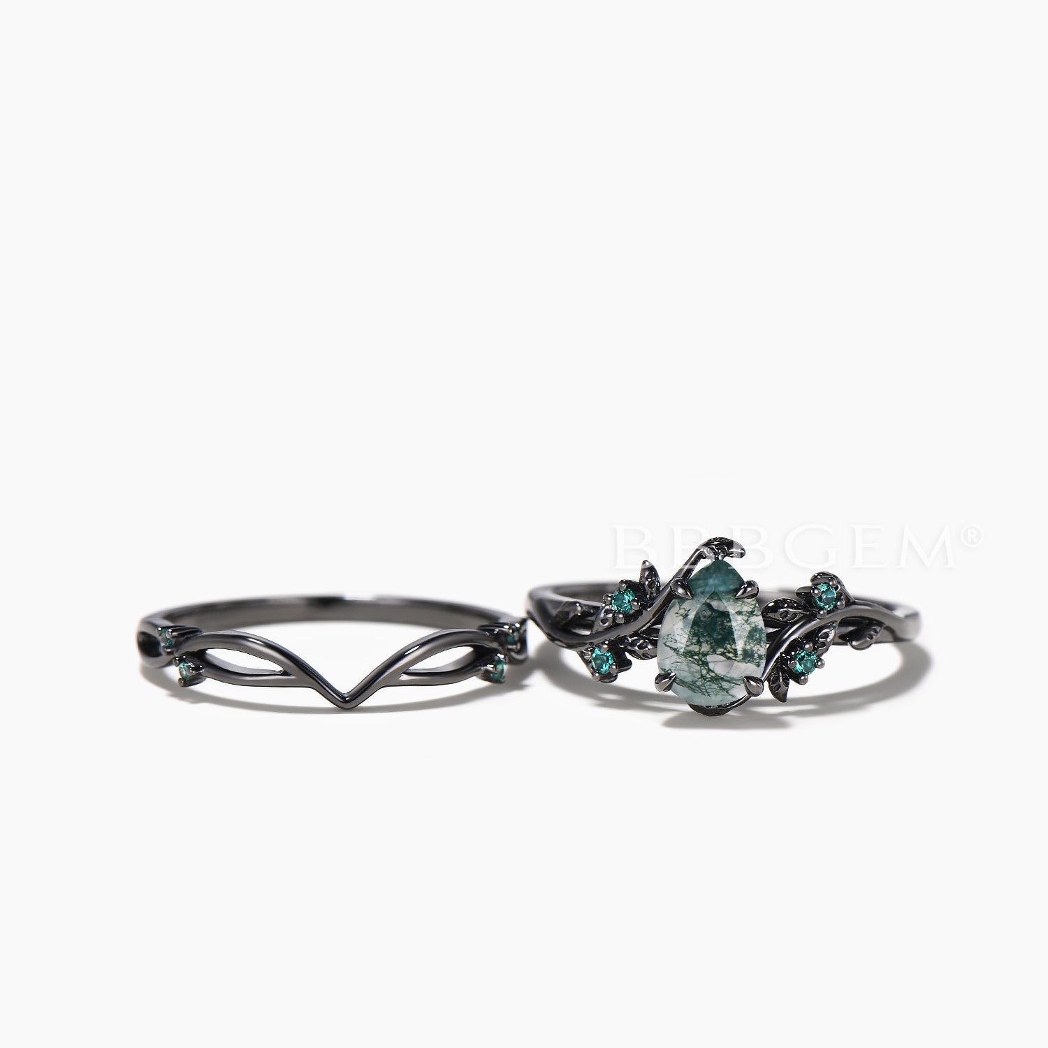 Natural Pear Cut Moss Agate Engagement Ring Set in Twisted Black Gold – Elegant Bridal Jewelry for Weddings & Proposals