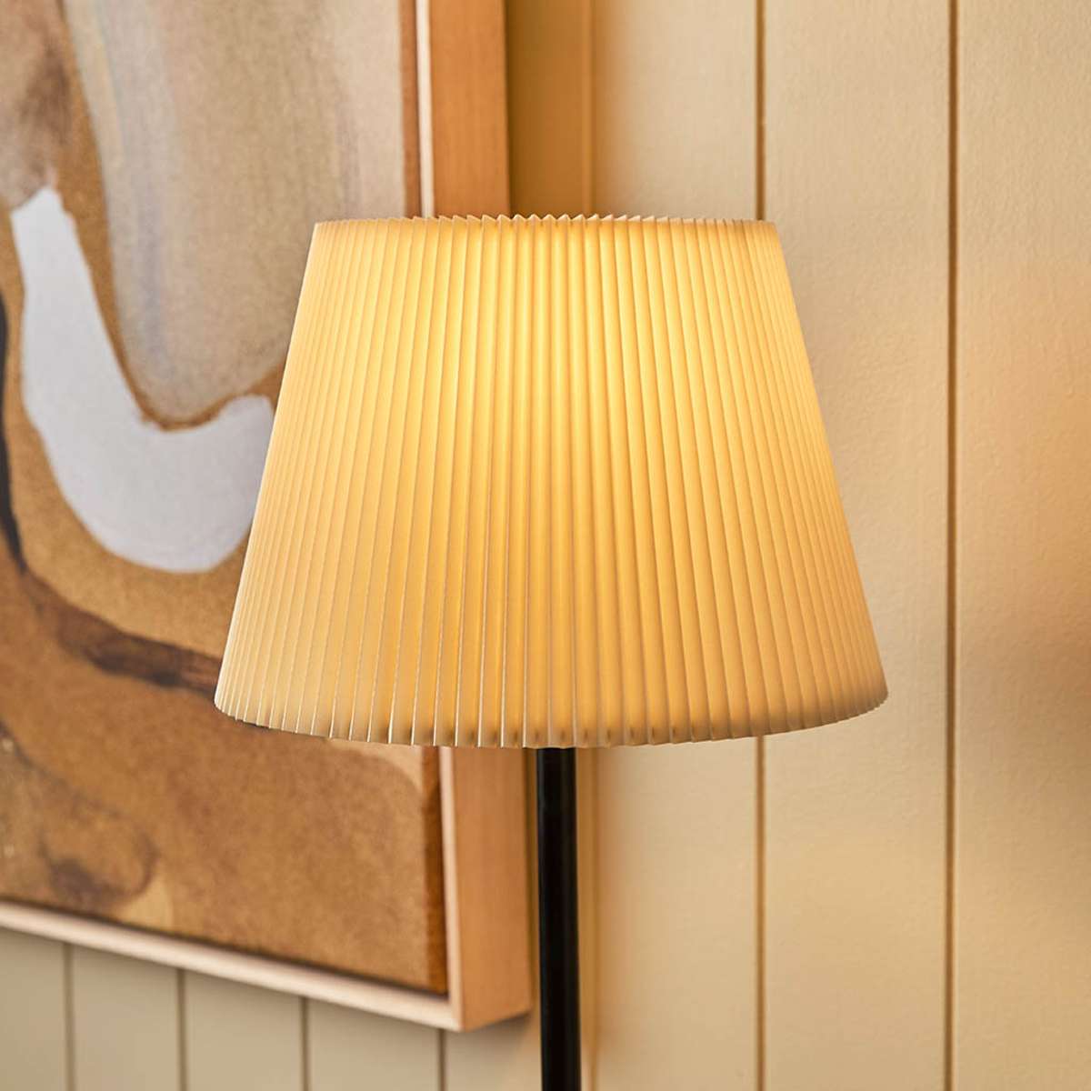 Porto Modern Metal Table Lamp - Adjustable Brightness for Bedroom, Living Room & Office - Stylish Desk Lamp with USB Port for Home Decor