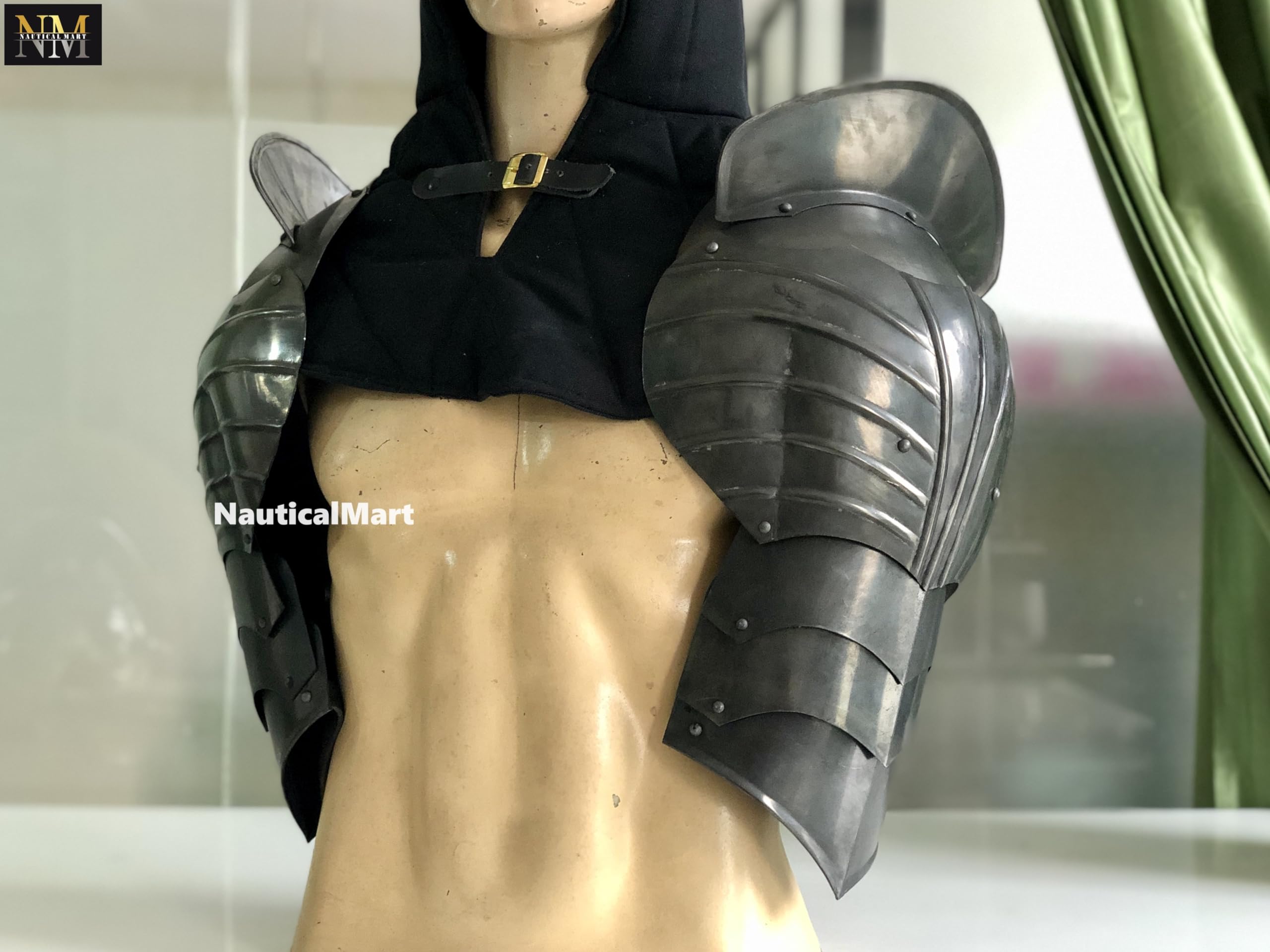 Medieval Gothic Style Fluted Shoulder Armor Pauldrons - LARP Cosplay Costume Accessory for Renaissance Fairs, Historical Reenactments & Theater Performances