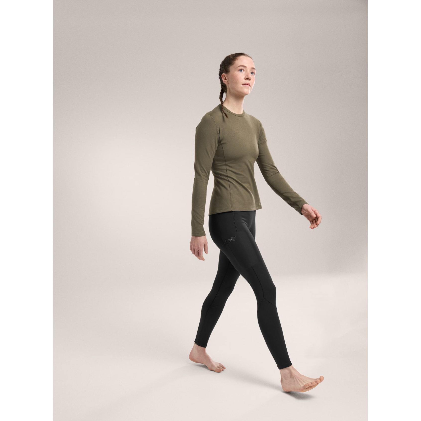 Arc'teryx Women's Rho Crew Neck Long Sleeve Baselayer - Warm Thermal Shirt for Hiking, Skiing & Outdoor Activities